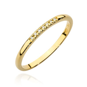 Złoty pierścionek z brylantami 0,04 ct pr. 585